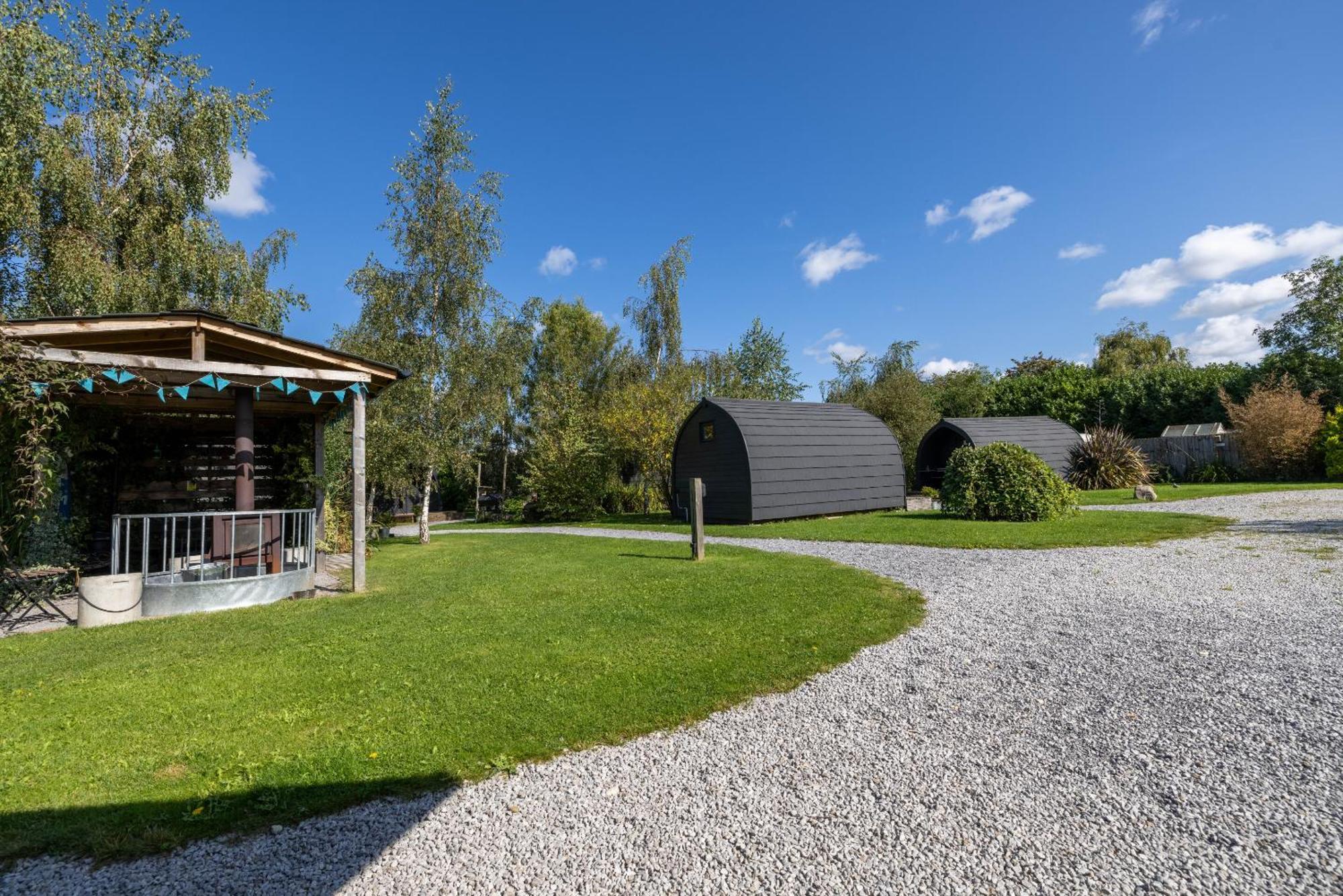 The Little Hide - Adult Only Camping Pods Wigginton  Ngoại thất bức ảnh